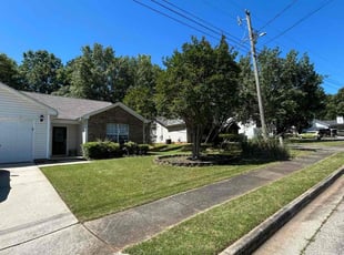 Erick M.'s Long Grass Cleanup service result