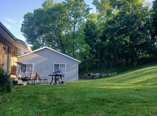 Jeannette L.'s lawn service service result