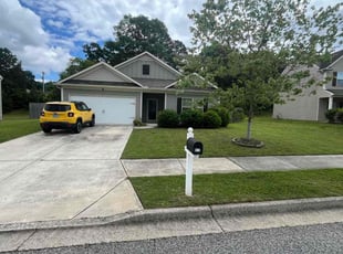 Ester A.'s lawn maintenance service result