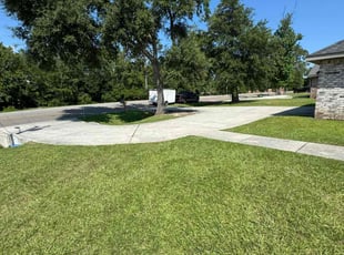 Alison R.'s lawn care service result