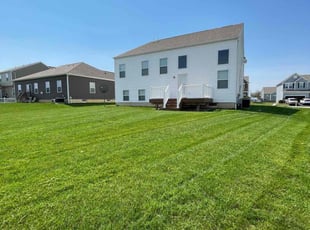Hannah D.'s lawn care service result