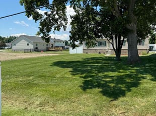 Felicia H.'s lawn service service result