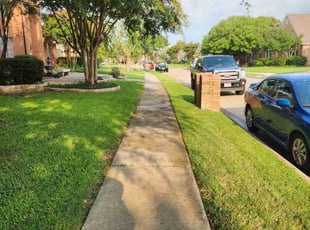Auzie H.'s lawn care services service result