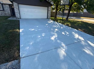 Leann L.'s turf maintenance service result