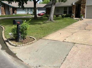 Tori W.'s lawn care services service result