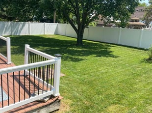 Kelly H.'s lawn care services service result