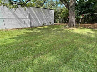 Leah C.'s lawn maintenance service result