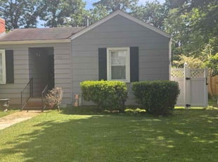 Larkin L.'s Bush Trimming service result