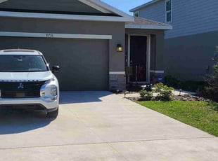 Stacey C.'s lawn care service result