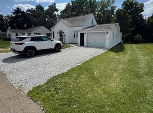 Nancy L.'s lawn care services service result