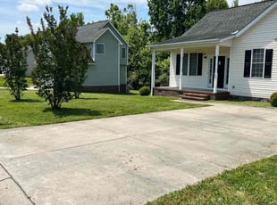 Kina B.'s lawn maintenance service result