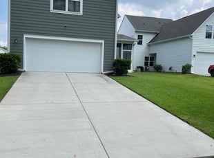 Daniell G.'s grass maintenance service result