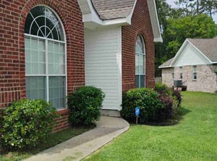 Veronica C.'s lawn maintenance service result