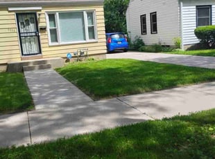 Cindy I.'s grass cutting service result