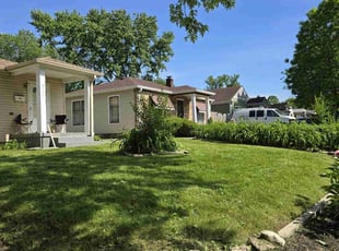 Larry M.'s lawn maintenance service result