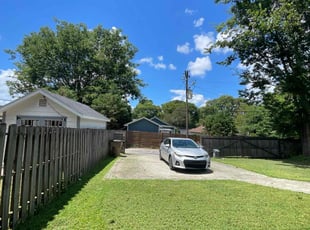 Lakeysha B.'s yard care service result