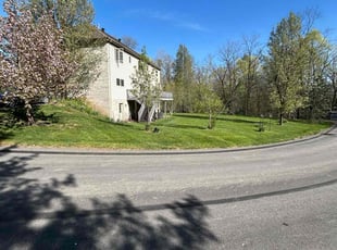 Jon S.'s lawn care services service result