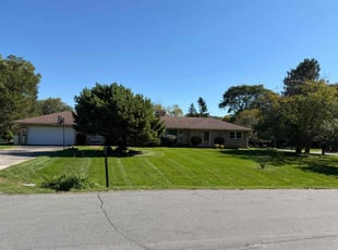 Danielle K.'s lawn care service result