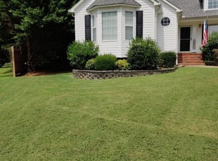 Cindy L.'s Lawn Maintenance service result