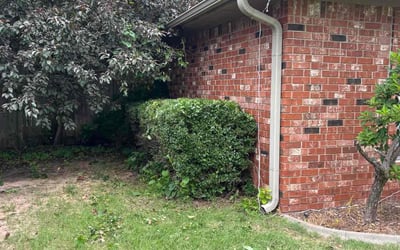 Photo of Tyler M.'s yard after getting landscaping in Edmond, OK