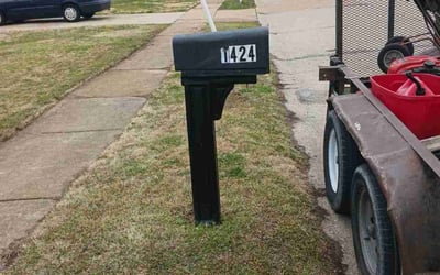 Photo of Stephanie C.'s yard after getting landscaping in East Saint Louis, IL