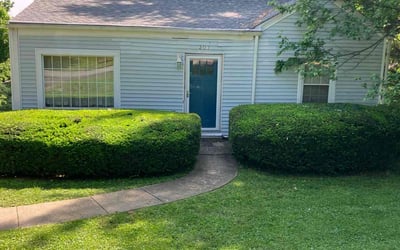 Photo of Susana A.'s yard after getting landscaping in La Grange, KY