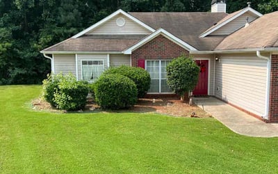 Photo of Kristen M.'s yard after getting landscaping in Zebulon, GA