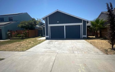 Photo of Samantha F.'s yard after getting landscaping in Fresno, CA