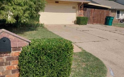 Photo of Karen P.'s yard after getting landscaping in Chickasha, OK