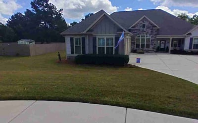 Photo of Keya E.'s yard after getting tree care in Forest Park, GA