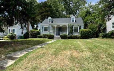 Photo of Lynn S.'s yard after getting landscaping in University Of Richmond, VA