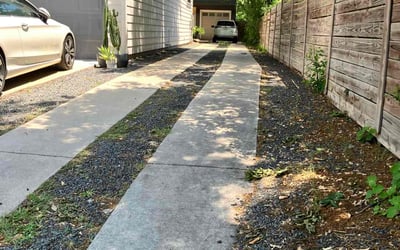 Photo of Jackie H.'s yard after getting landscaping in Paige, TX
