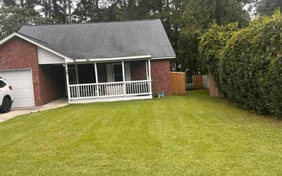 Photo of Jon B.'s yard after getting landscaping in Goose Creek, SC