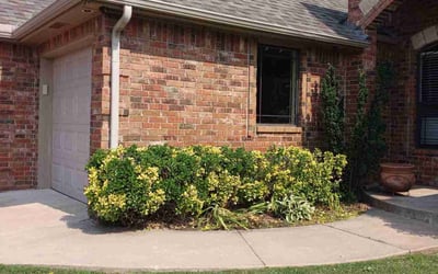 Photo of Brandon R.'s yard after getting landscaping in Piedmont, OK