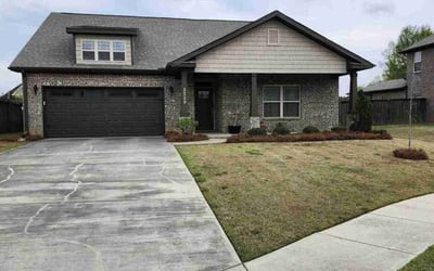 Photo of Sarah P.'s yard after getting landscaping in Toney, AL