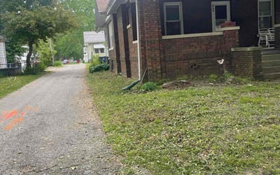 Photo of Larry L.'s yard after getting landscaping in Springfield, IL