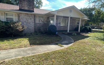 Photo of Sonja S.'s yard after getting tree care in Simpsonville, SC