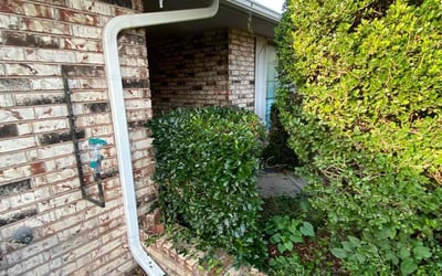 Photo of Robin C.'s yard after getting landscaping in Stroud, OK