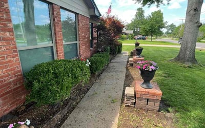 Photo of Elizabeth Y.'s yard after getting landscaping in Henryetta, OK