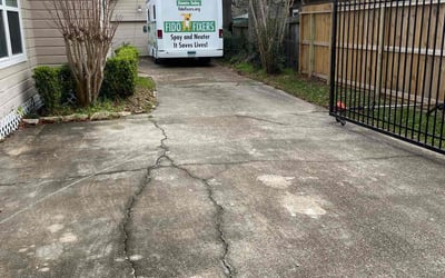 Photo of Amy C.'s yard after getting landscaping in Kenney, TX