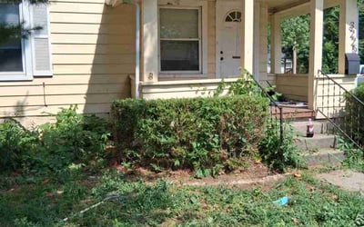 Photo of Elizabeth S.'s yard after getting landscaping in Des Moines, IA