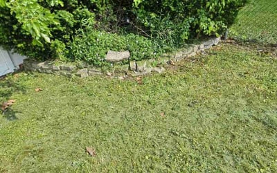 Photo of Valerie L.'s yard after getting landscaping in Peoria, IL