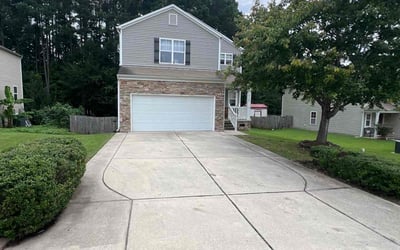 Photo of Sandra D.'s yard after getting tree care in Wendell, NC