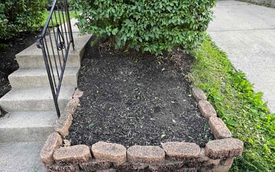 Photo of Pat M.'s yard after getting landscaping in Russellville, OH
