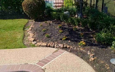 Photo of Mike B.'s yard after getting landscaping in Anahuac, TX