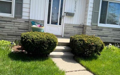 Photo of Mary P.'s yard after getting landscaping in Almont, MI
