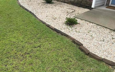 Photo of Shemele C.'s yard after getting lawn care in Myrtle Beach, SC