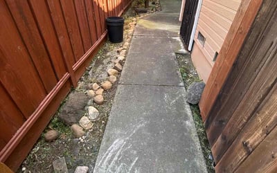 Photo of Chris W.'s yard after getting lawn care in Antioch, CA