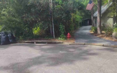 Photo of Beth W.'s yard after getting landscaping in Foley, AL