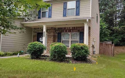 Photo of CJ B.'s yard after getting landscaping in Powder Springs, GA
